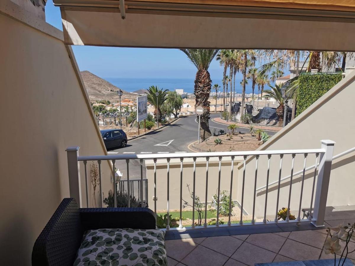 Villa Relax And Enjoy In Tenerife Sud! à Chayofa Extérieur photo