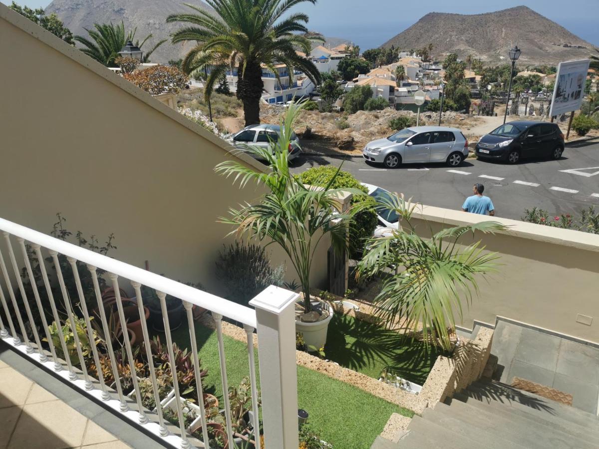Villa Relax And Enjoy In Tenerife Sud! à Chayofa Extérieur photo